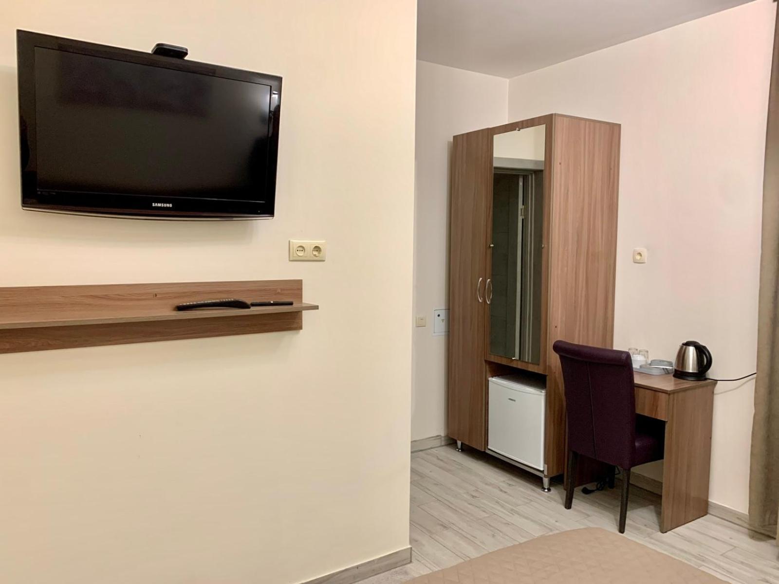 Terasa Otel Stanishovka Dış mekan fotoğraf