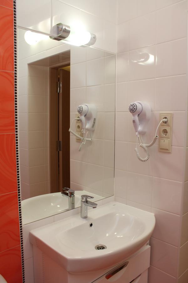 Terasa Otel Stanishovka Dış mekan fotoğraf